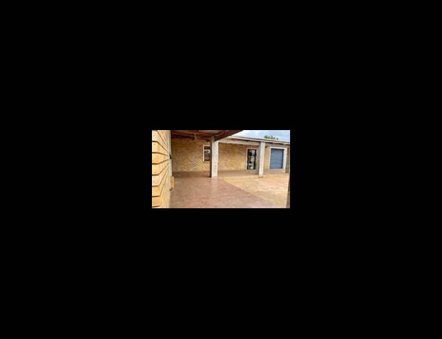 10 BEDROOM HOUSE FOR SALE IN CHATSWORTH